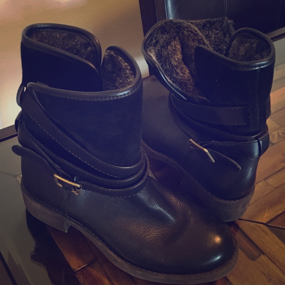 Black womens lucky brand boots size 6